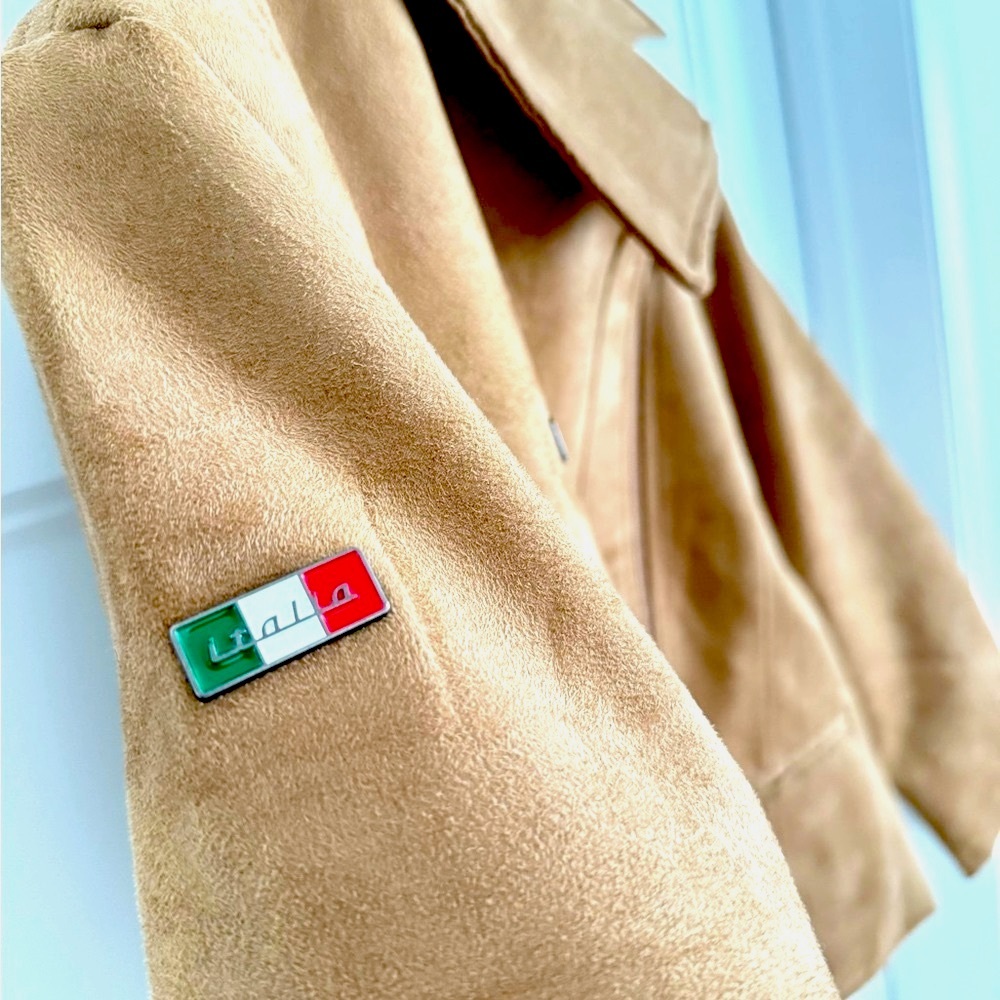 Italian Designer Suade Jacket - Picture 4 of 10